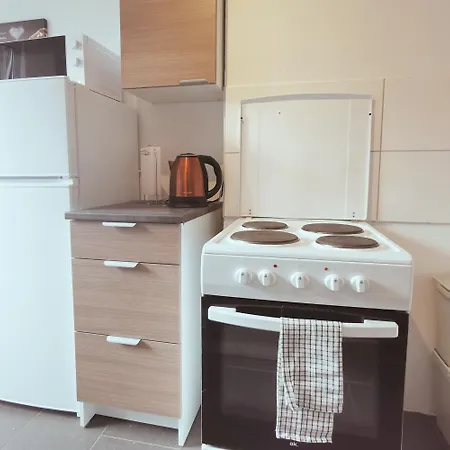 Geraeumige 3-zimmer-wohnung Mit Balkon In