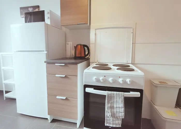 Geraeumige 3-zimmer-wohnung Mit Balkon In